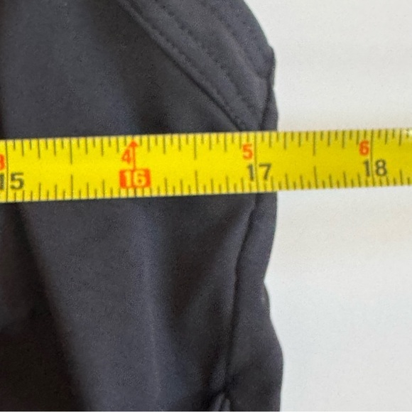 Lands’End Black Women's Swim Top With Bra Sz 16 Long - Picture 13 of 14